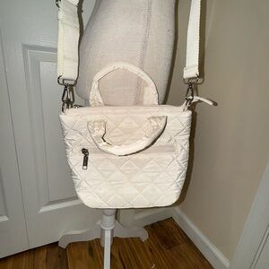 Rae Dunn quilted mini shopper crossbody bag. Adjustable strap. Cream color GUC
